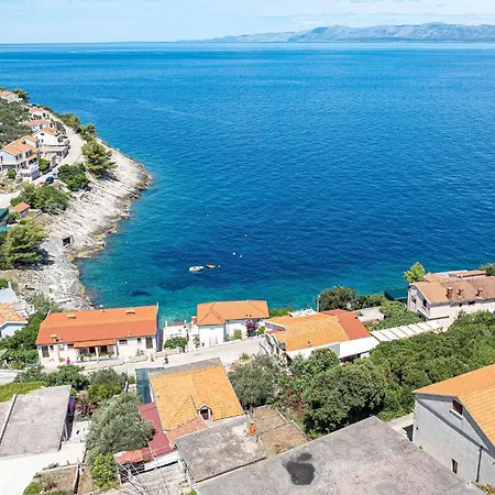 With Fireplace 06 * Prigradica