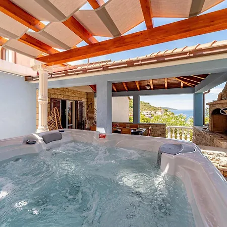 Dom wakacyjny Beautiful In With Jacuzzi