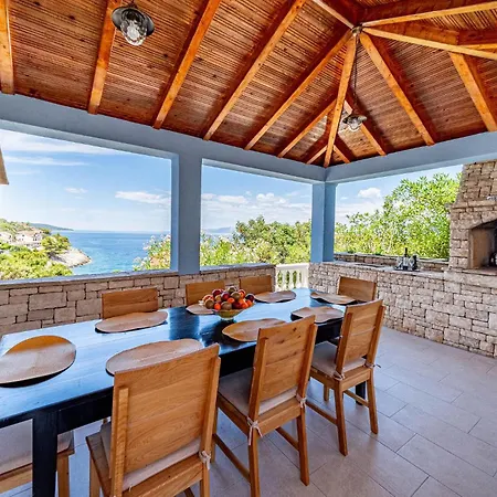 With Fireplace 06 * Prigradica