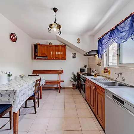 With Fireplace 06 Casa de Férias *