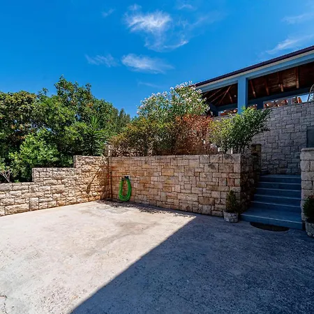 With Fireplace 06 Prigradica